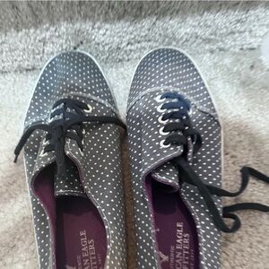 American Eagle Outfitter Lace Up Sneakers  Blue with White  Polka dots Size 10